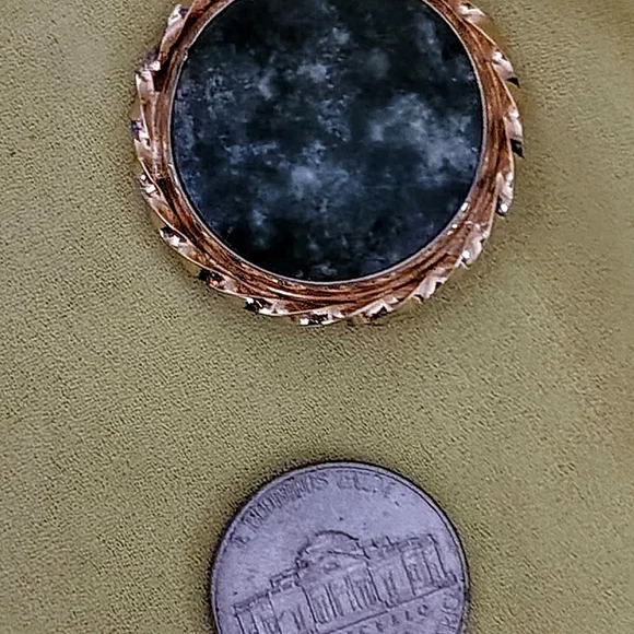 12k Gold-Filled Green Nephrite Jade Oval Brooch Vintage Signed Cassell - Picture 3 of 4